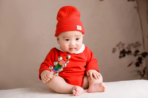 衡东宝宝几个月戴银手镯好 衡东宝宝几个月戴银手镯好