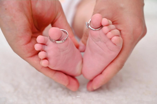 衡东几个月宝宝可以枕枕头