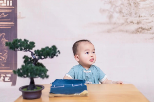 衡东满月宝宝放屁臭 衡东满月宝宝放屁臭